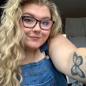 Meet your Posher, Dani